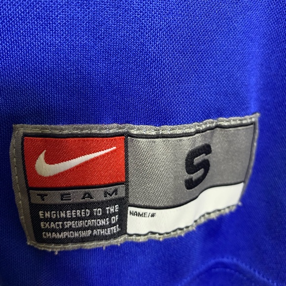 Nike Soccer/ Football Dry Fit size Small - Picture 4 of 4